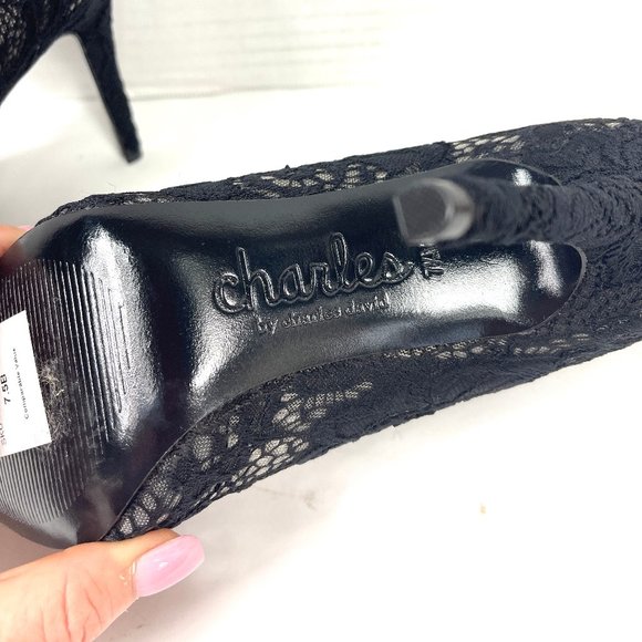 Sexy NM Chales David Player Pull-On Lace Pump - Picture 12 of 12